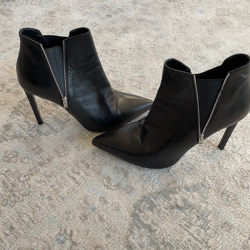 Saint Laurent Booties - Picture 6 of 7